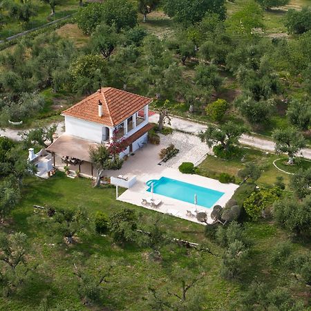 Villa Lola - 3 Bedrooms & Private Pool Lithakia  外观 照片