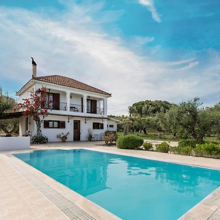 Villa Lola - 3 Bedrooms & Private Pool Lithakia  外观 照片