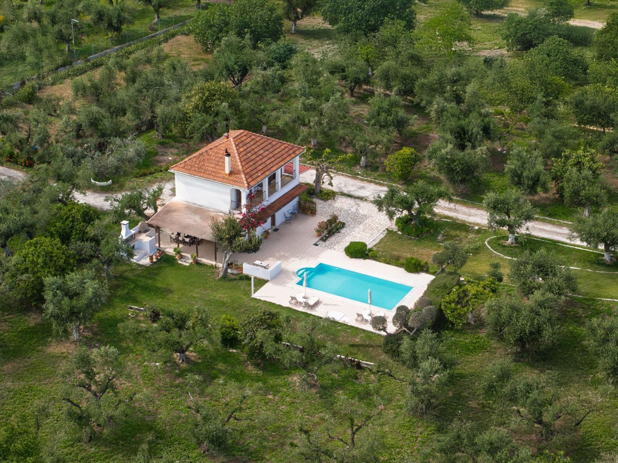 Villa Lola - 3 Bedrooms & Private Pool Lithakia  外观 照片