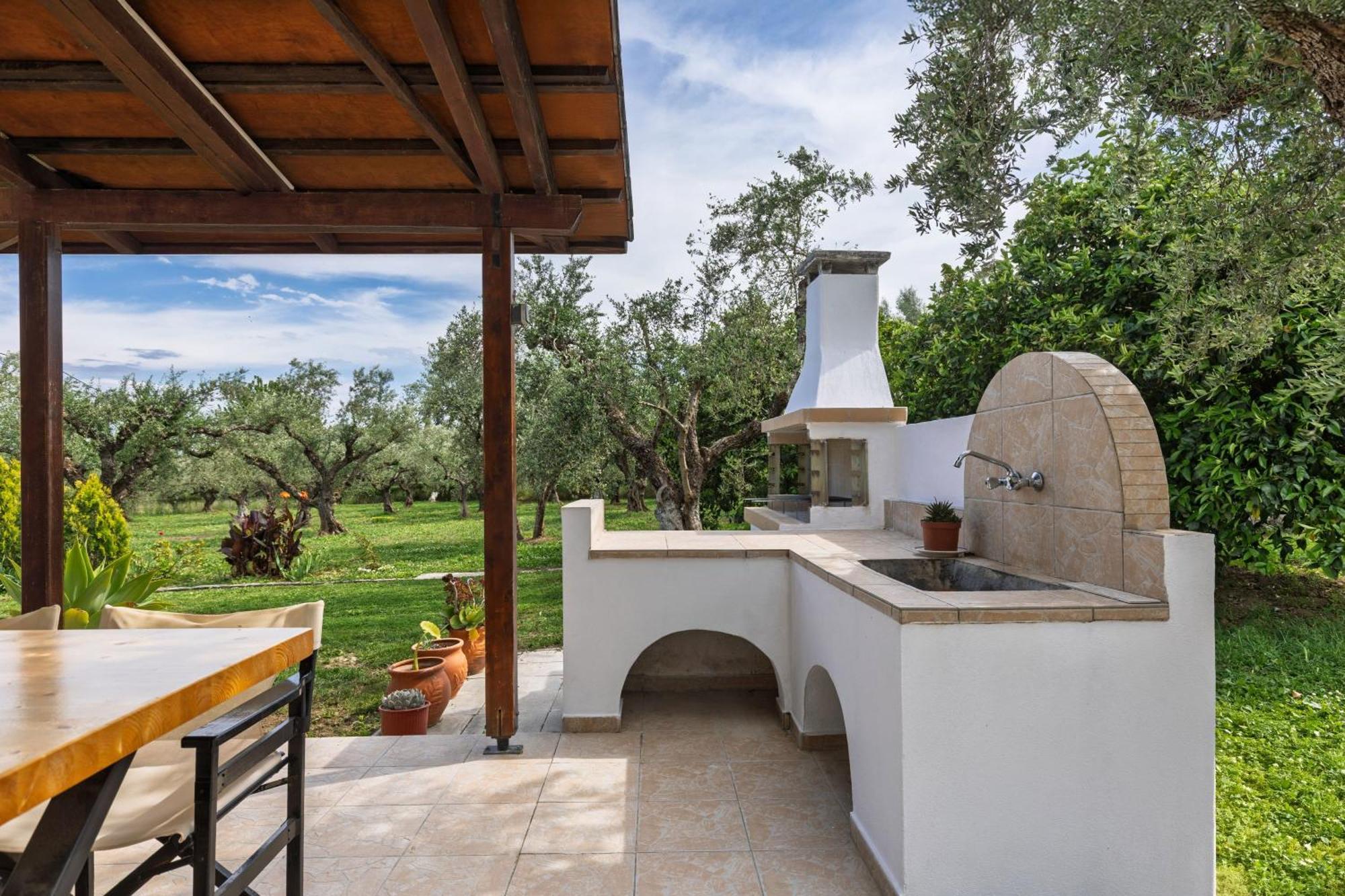 Villa Lola - 3 Bedrooms & Private Pool Lithakia  外观 照片