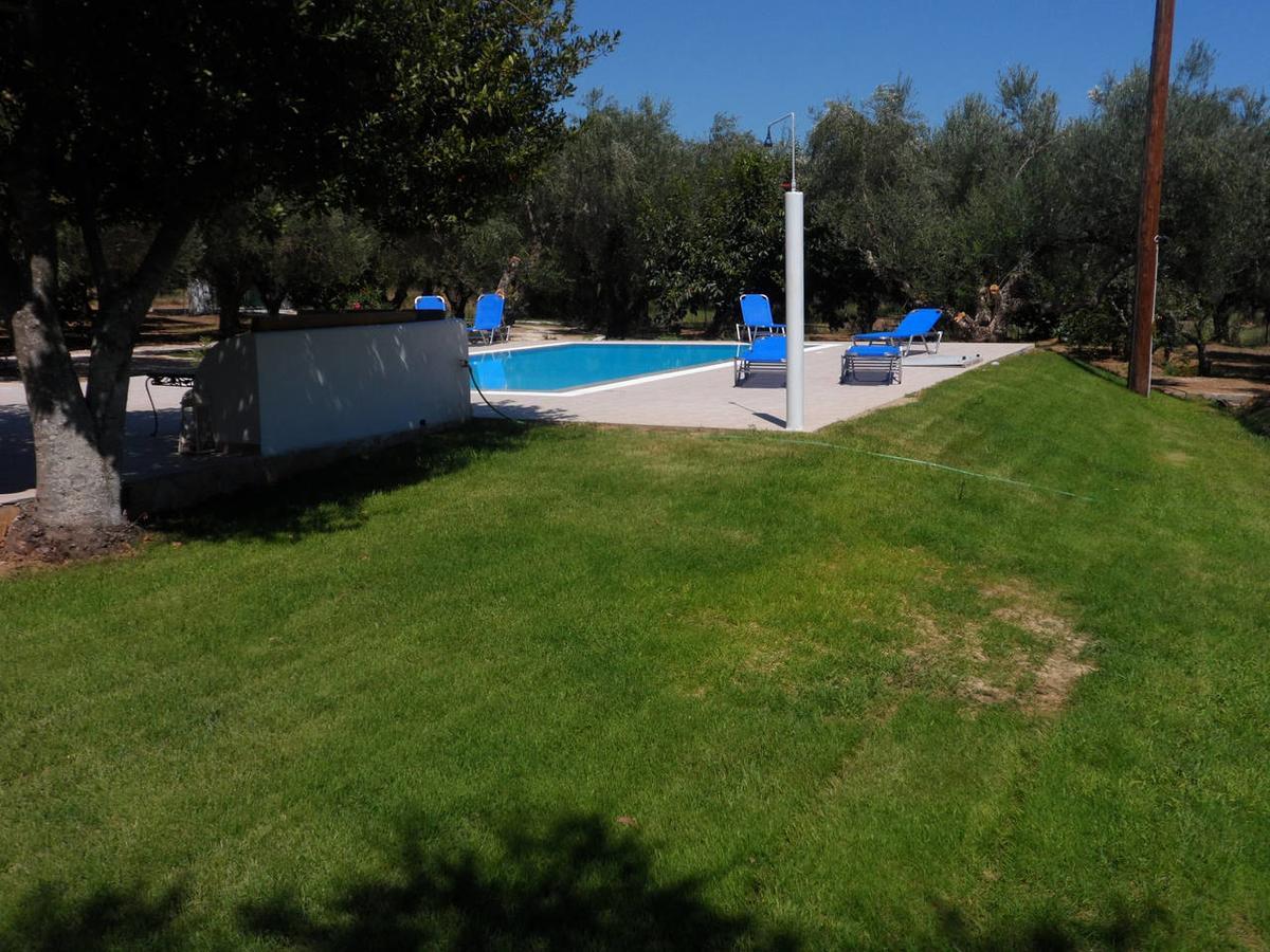 Villa Lola - 3 Bedrooms & Private Pool Lithakia  外观 照片